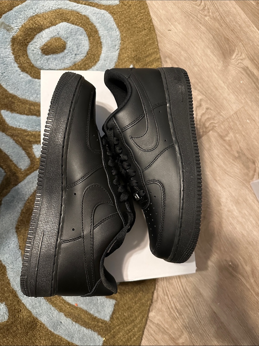 Nike Men’s Black Low-Top Air Force 1 Leather Sneakers